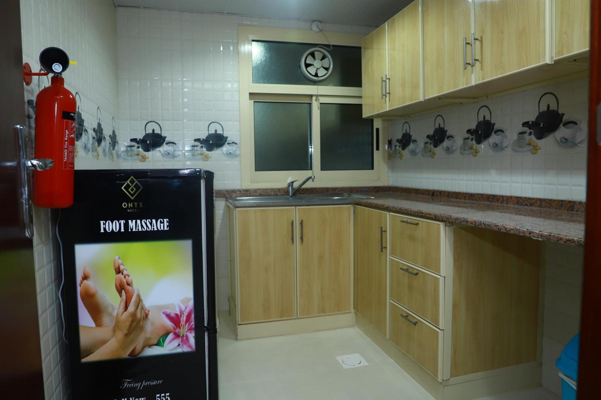 Onyx Hotel Apartments - Maha Hospitality Group Аджман Екстер'єр фото